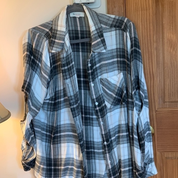 Two by Vince Camuto shirt 1X plaid button down elbow cutouts - Picture 1 of 6